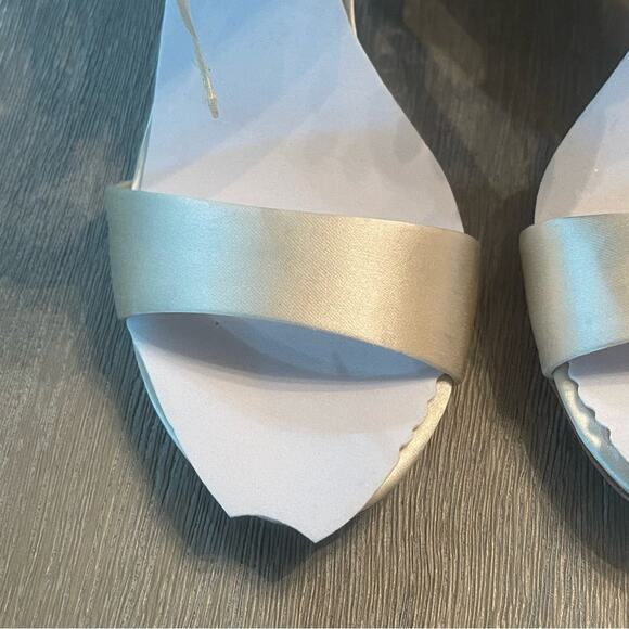 Badgley Mischka Ivory Satin Everafter Wedding Bridal Heel Sandal Size 5.5 - Picture 7 of 13
